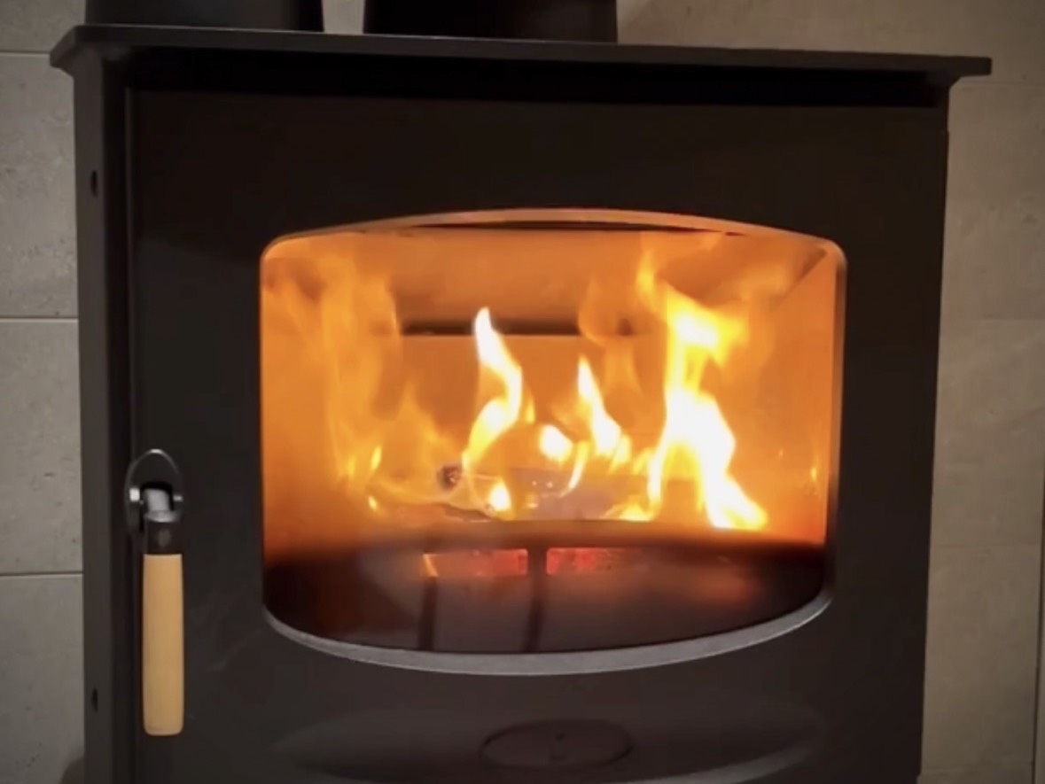 薪ストーブの手入れをしました