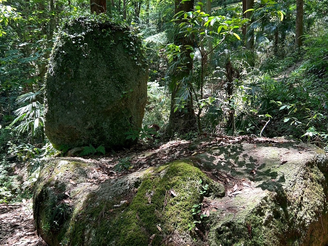 石老山の奇岩